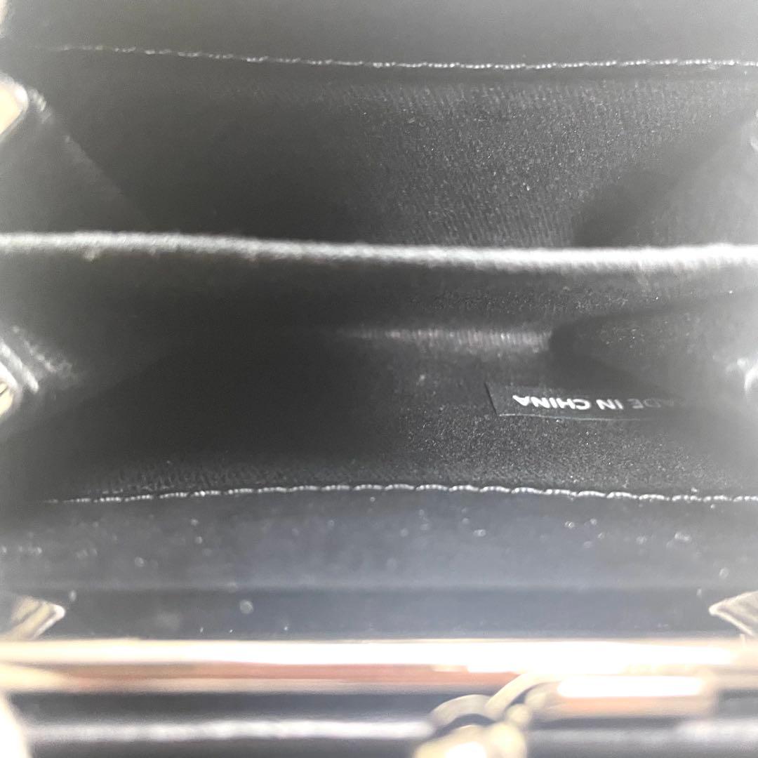 未使用に近い 付属品完備 ヴィヴィアンウエストウッド 二つ折り財布 ブラック