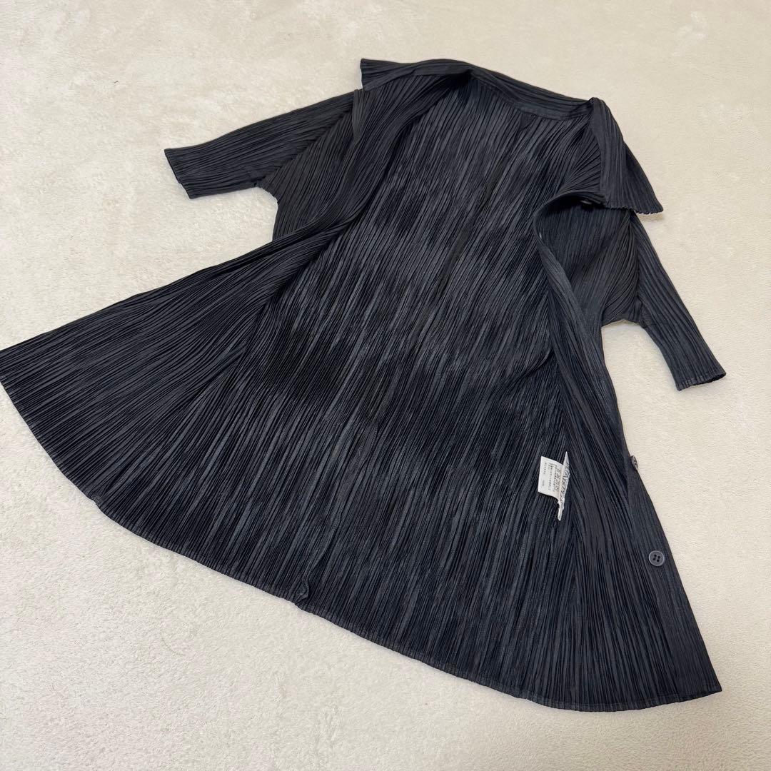 極美品✨PLEATS PLEASE プリーツ　半袖　黒色　シャツ　Lサイズ