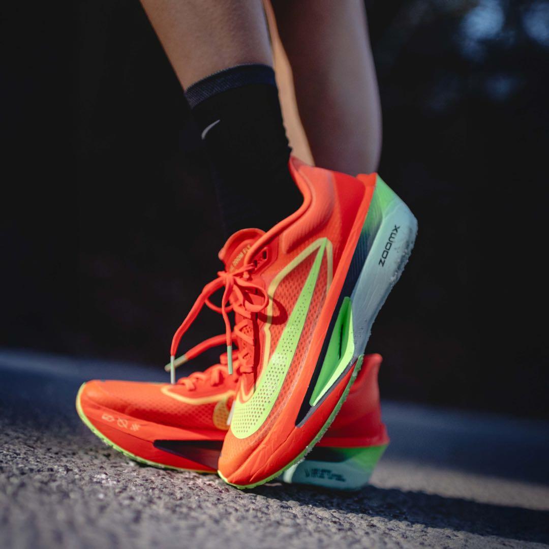 ナイキ ズームフライ 25.5 ランニング シューズ スニーカー 靴 ジョギング