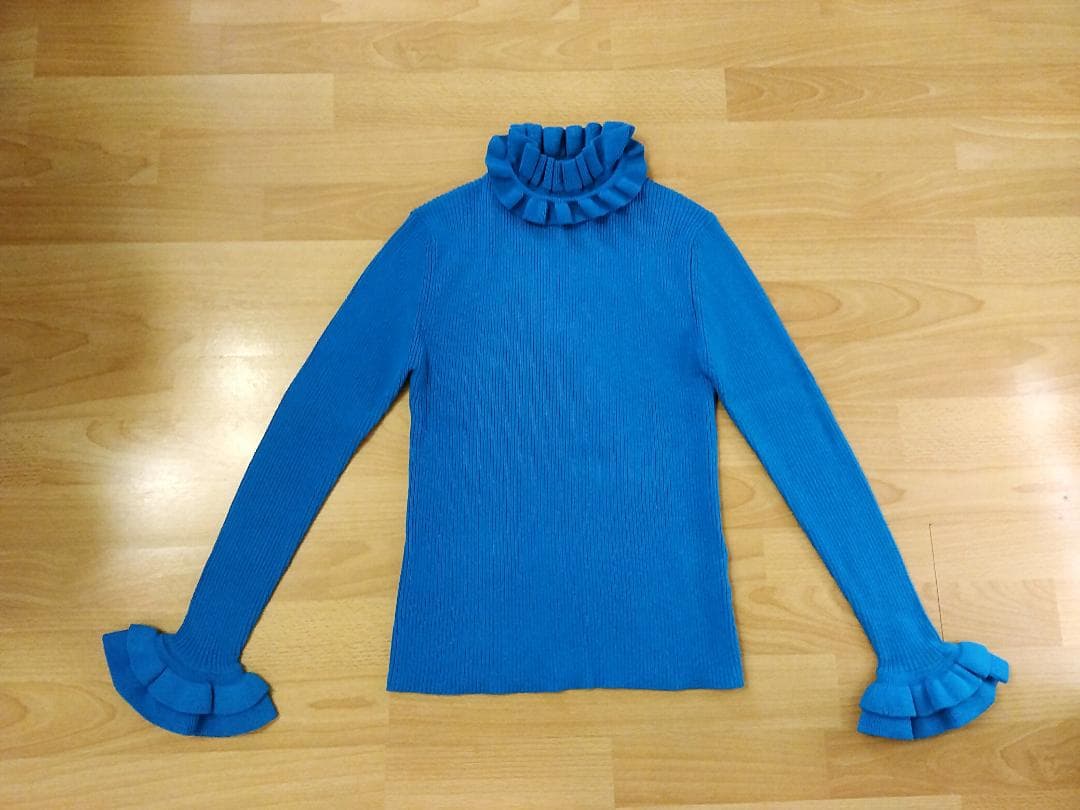 美品　新品同様　エムズグレイシー ブルー　青　ニット　セーター　38　M　フリル