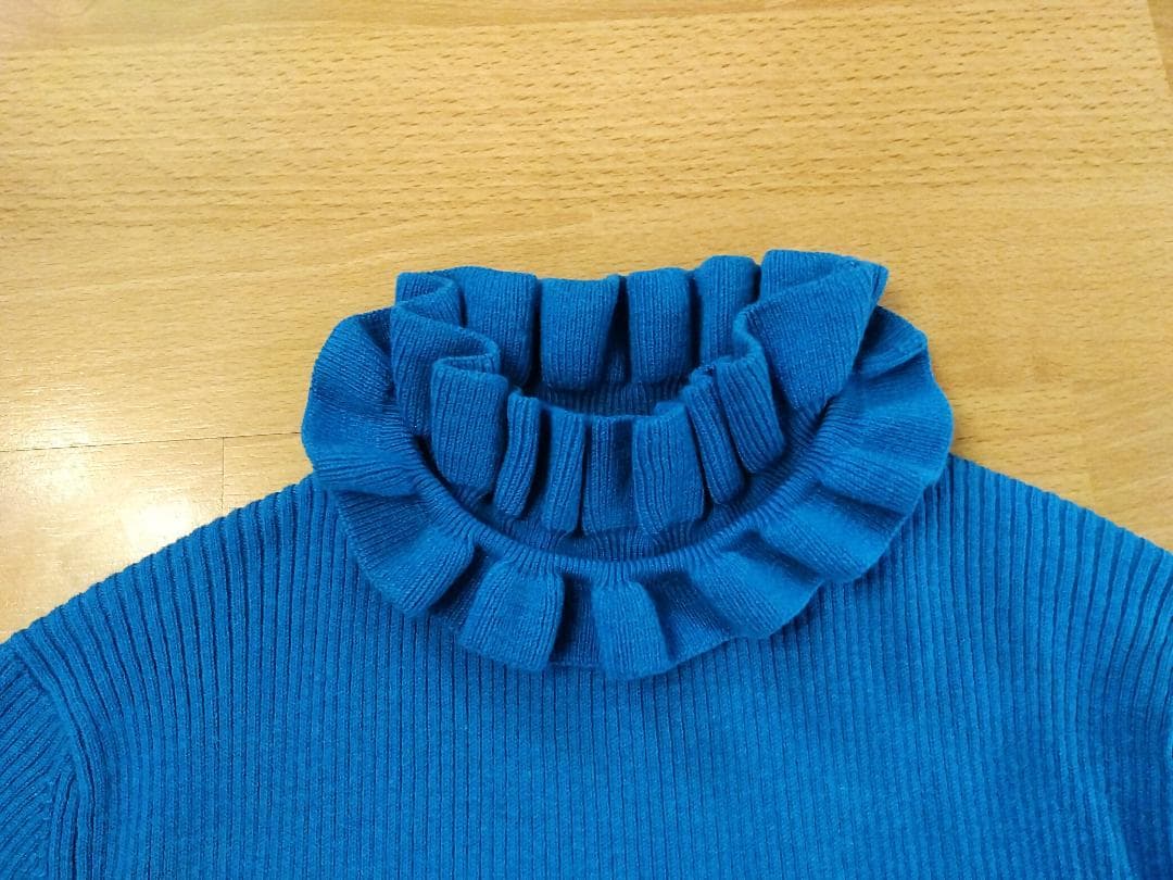 美品　新品同様　エムズグレイシー ブルー　青　ニット　セーター　38　M　フリル