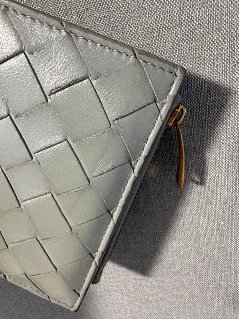 ボッテガヴェネタ　コンパクト二つ折り財布