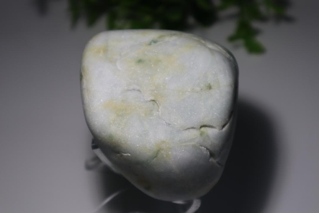 糸魚川翡翠原石【海岸】394g