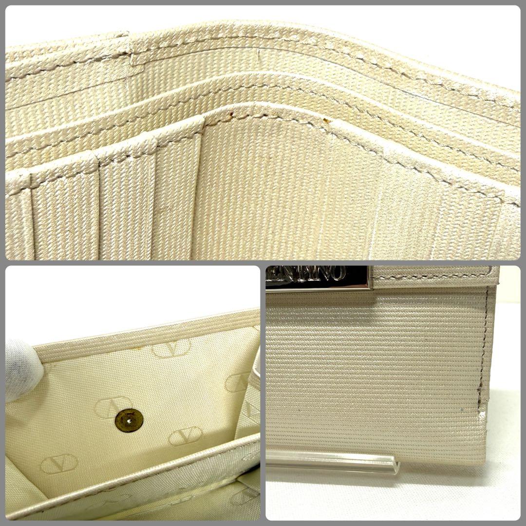 【新品】VALENTINO ヴァレンティノ 二つ折り財布 ロゴプレート ベージュ