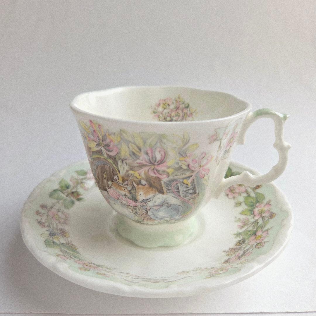 ロイヤルドルトン　ブランベリーヘッジ　春　夏　2客セット　未使用