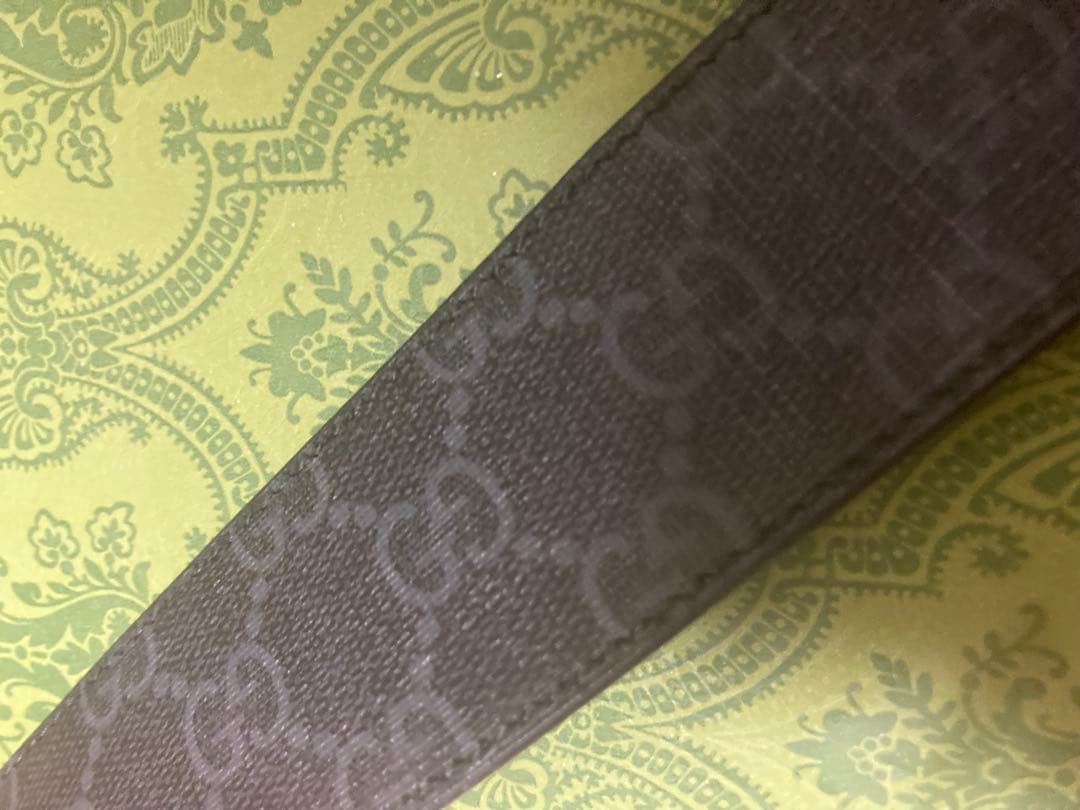 GUCCI ダークグレー レザーベルト