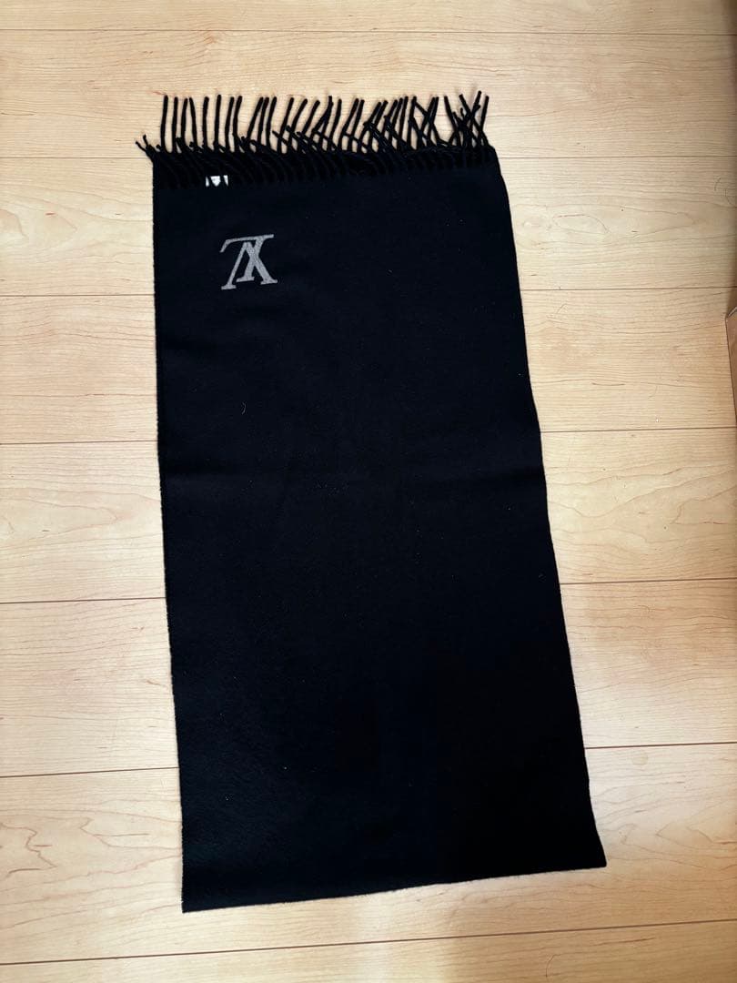 Louis Vuitton ブラック カシミヤ マフラー美品