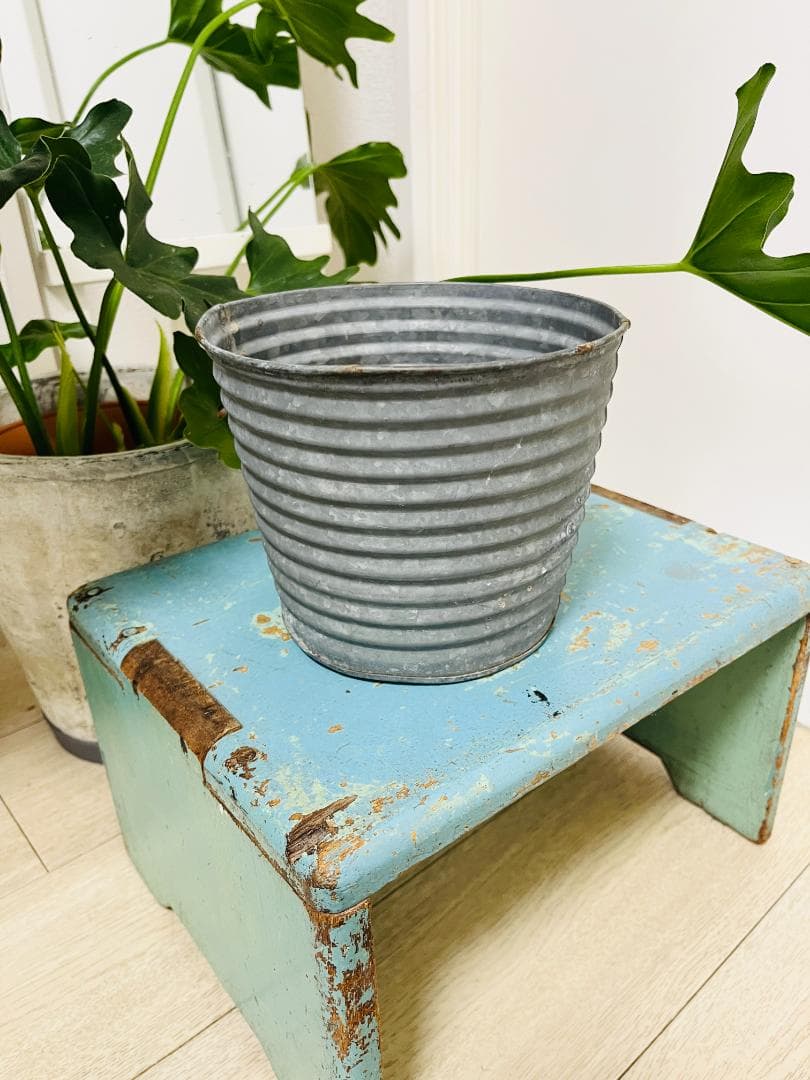 ビンテージ プランター 特大 タライ シルバー 鉄製 亜鉛メッキ