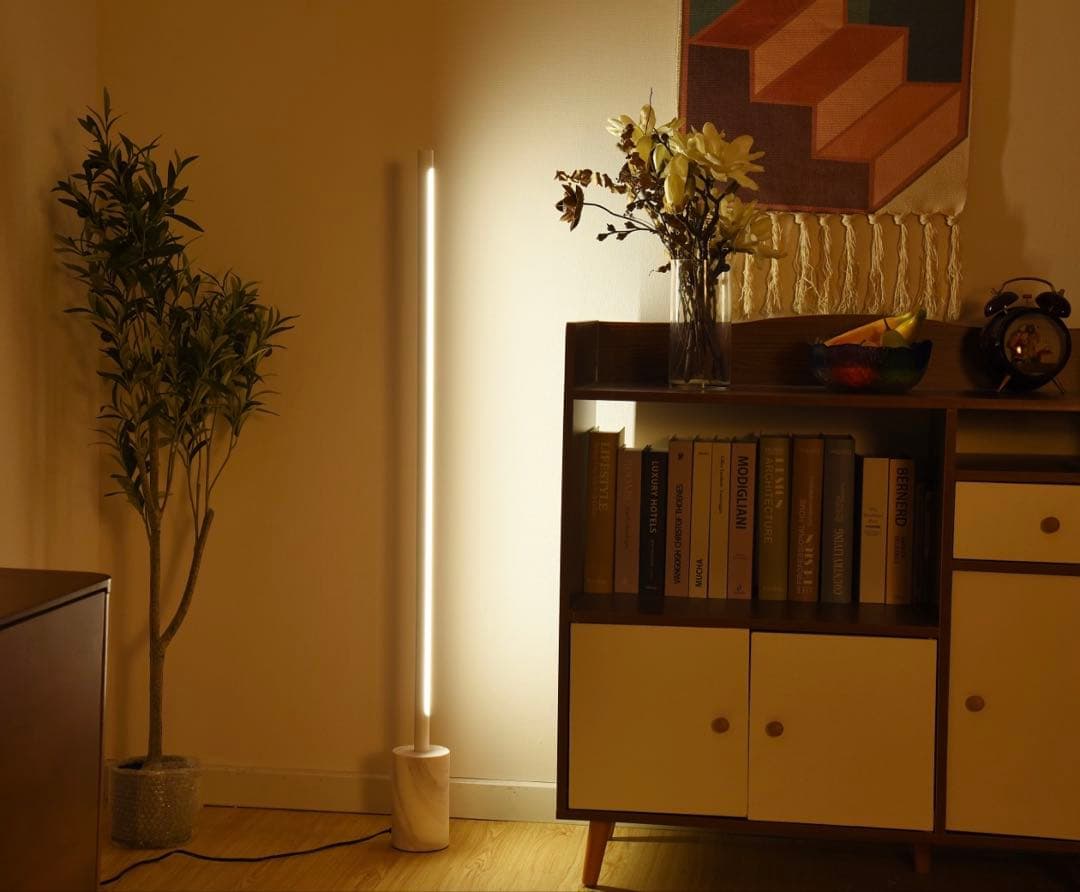 Venus Lighting LED一体型フロアライト、大理石