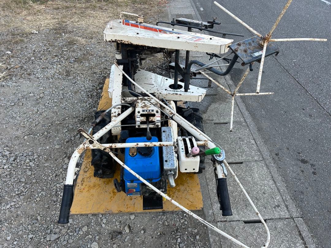 イセキ　コーンカッター　コーンハーベスタ コーン刈取機 RC100 動画あり