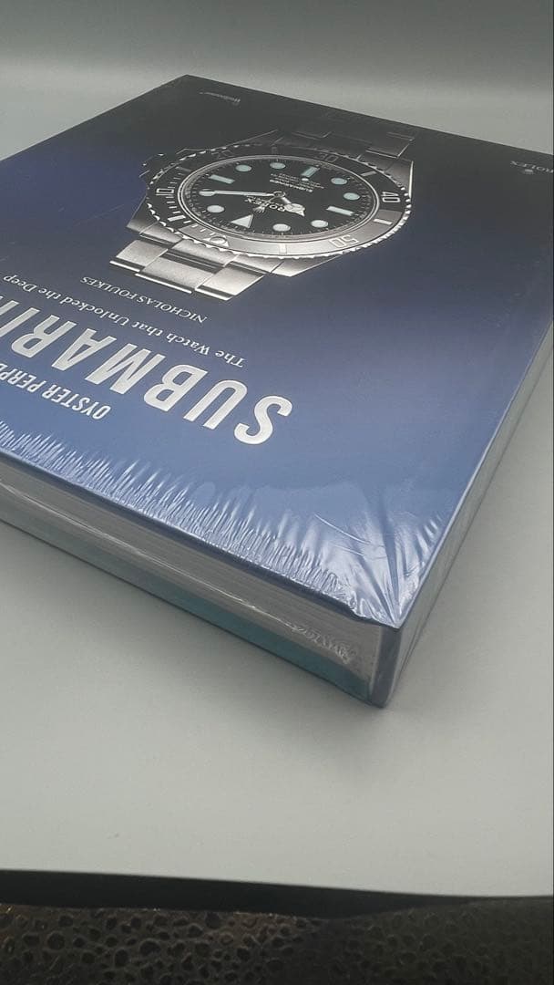 未開封✨ROLEX SUBMARINER サブマリーナー本ハードカバー版　洋書②