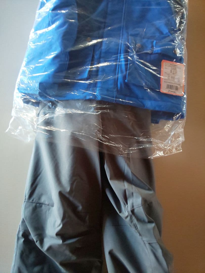 オンヨネ レセーダ ジュニア スキーウエア上下セット調整付 150 青×灰 新品