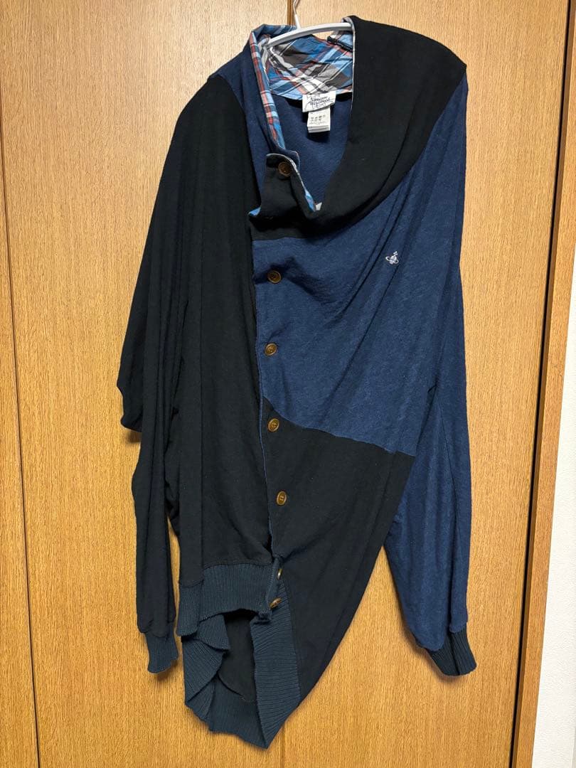 ヴィヴィアンウエストウッド⭐︎襟元チェック柄変形カーディガン　ブルー系