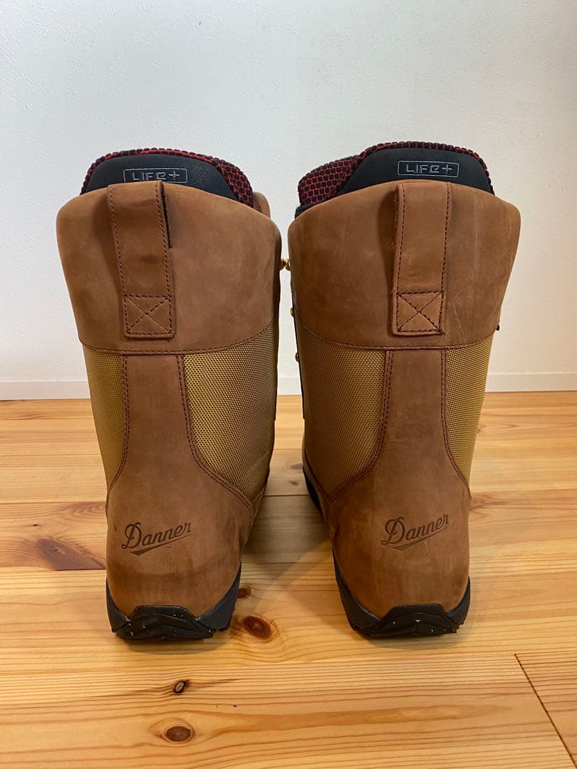 Danner Burton ダナー　バートン　スノーボードブーツ パウダー