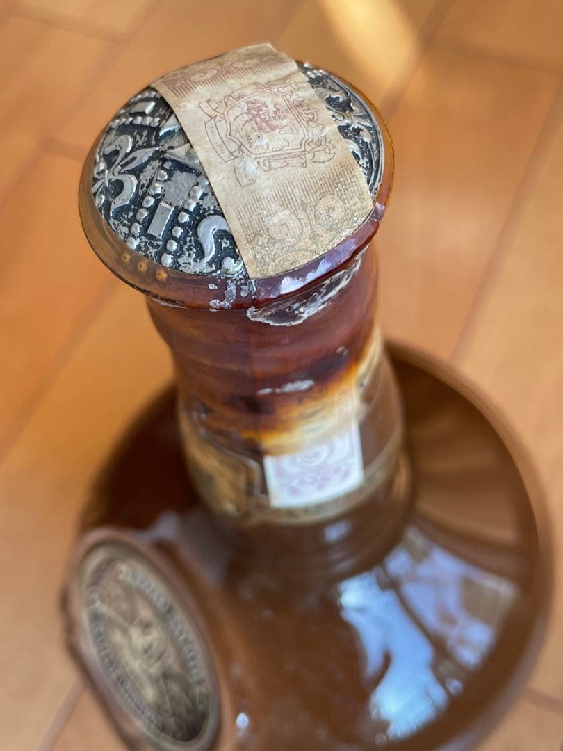 ロイヤルサルート 21年 スコッチウイスキー 陶器ボトル 茶色 Chivas
