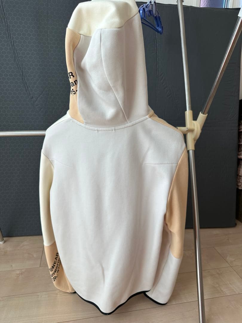 本日限定価格にしました．NIKE テックフリース上下セット 上ＸＬ　　下Ｌ