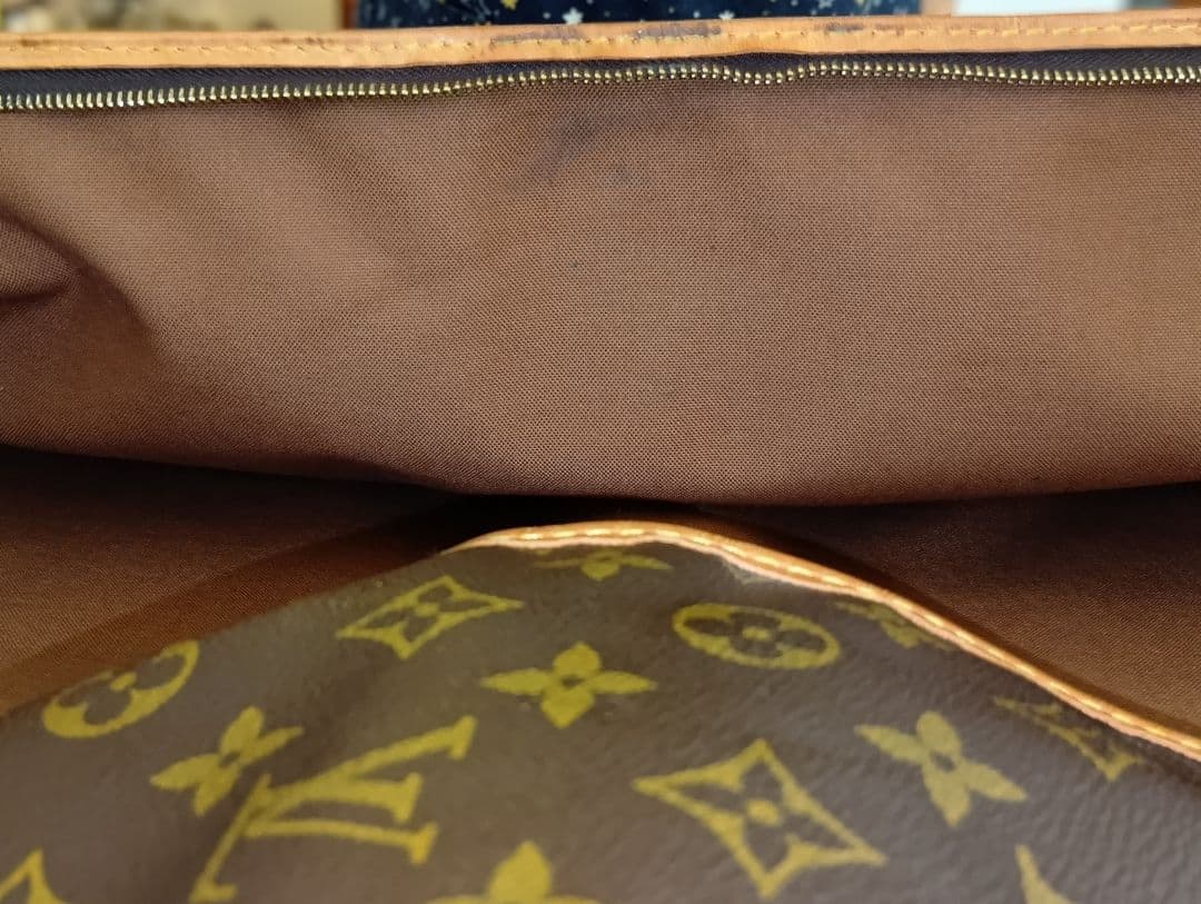 Louis Vuitton モノグラム　ガーメントバッグ