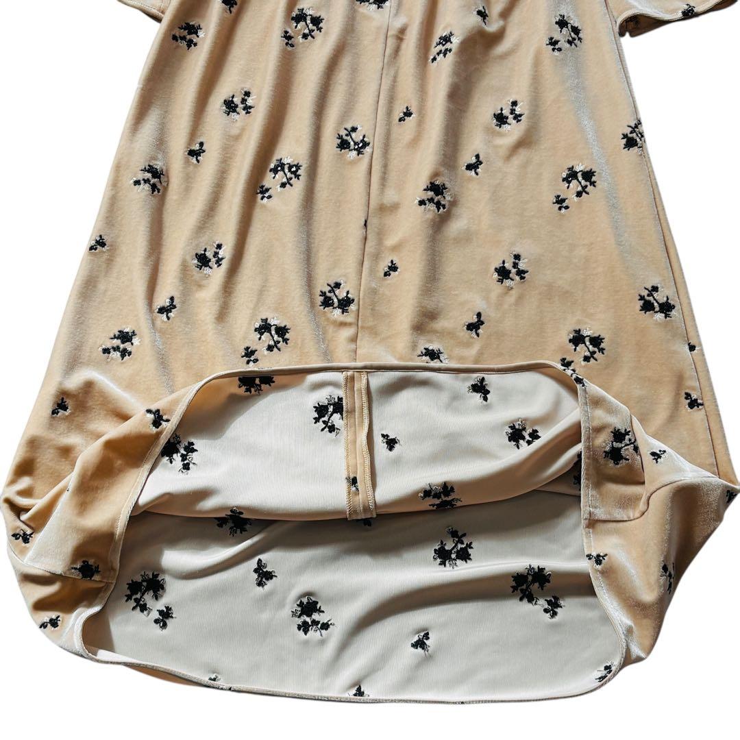 美品　FRAY I.D 完売24AW スクエアネックベロア刺繍OP