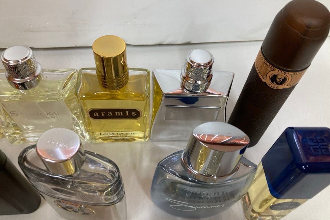 香水 まとめ売り カルティエ ブルガリ 他