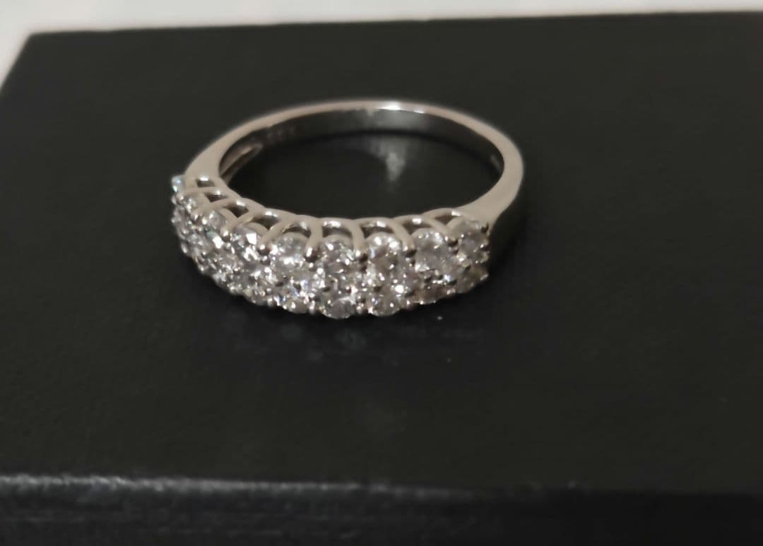 最終お値下げ　美品ダイヤモンド1.0ct リング　プラチナ900新品仕上げ鑑定済