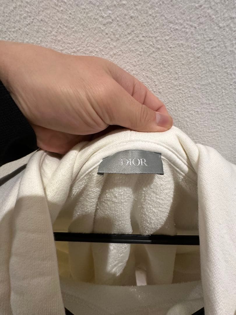Christian Diorホワイト パーカー 星とバラ刺繍2024