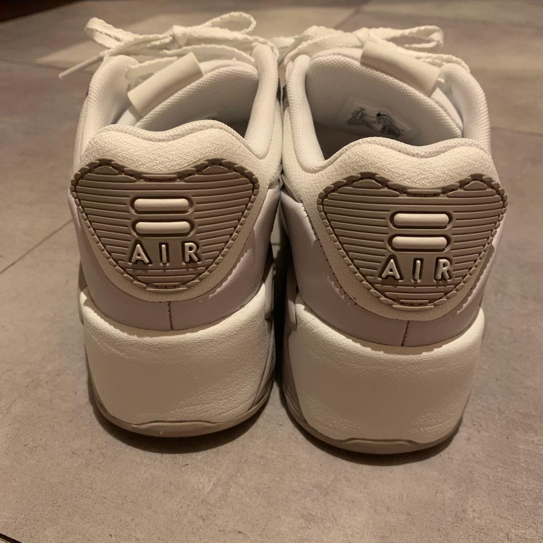 NIKE エアマックス90 LV8