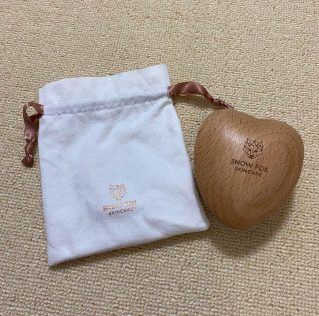 【美品】スノーフォックススキンケア ハートカッサブラシ 箱無し