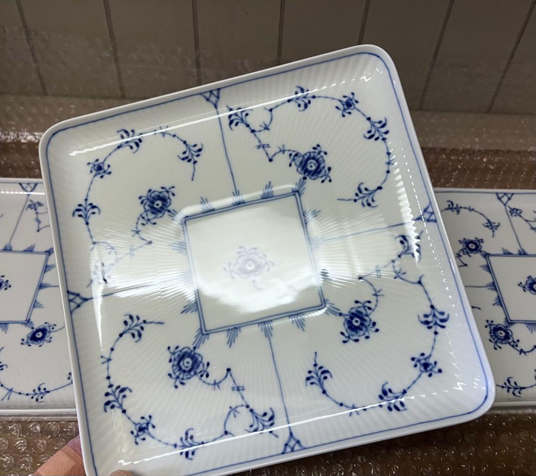 ブルーフルーテッド　プレイン　スクエアディッシュ　20cm　3枚