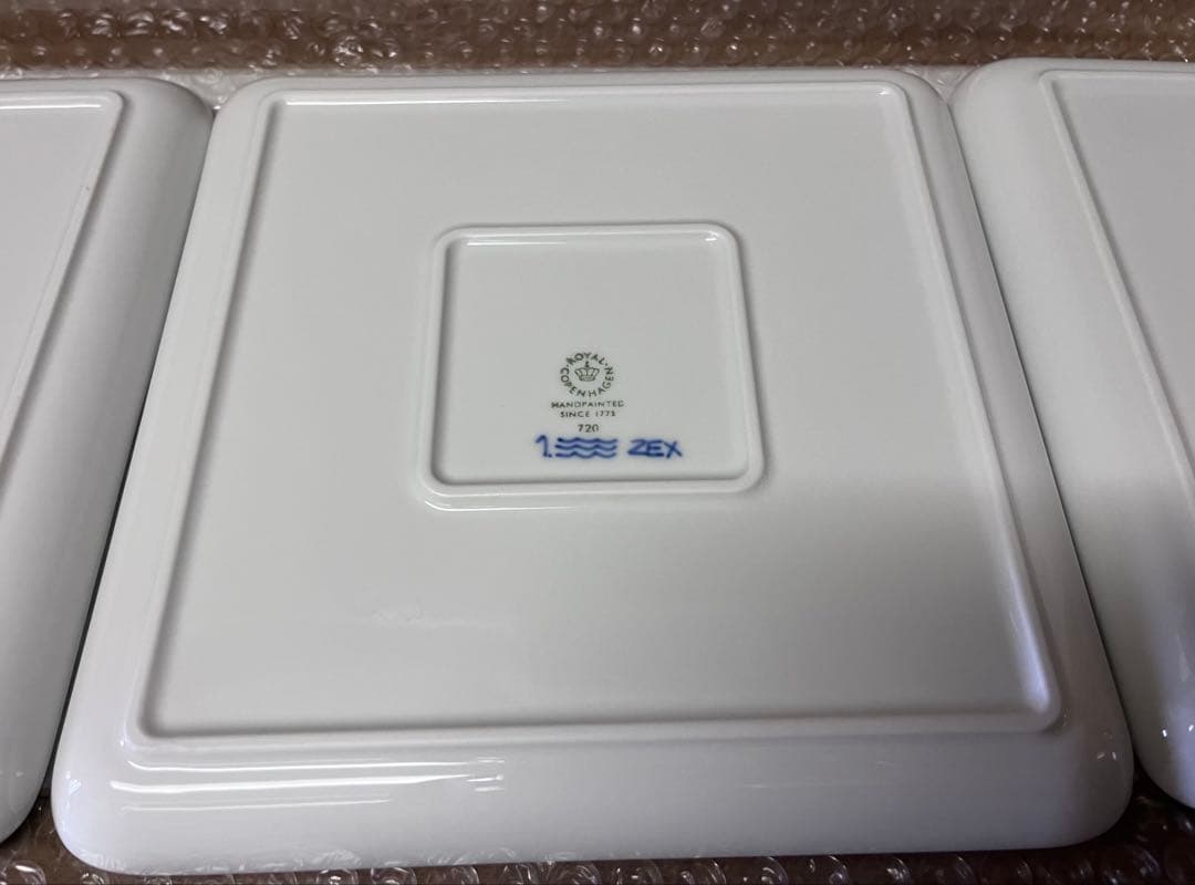ブルーフルーテッド　プレイン　スクエアディッシュ　20cm　3枚