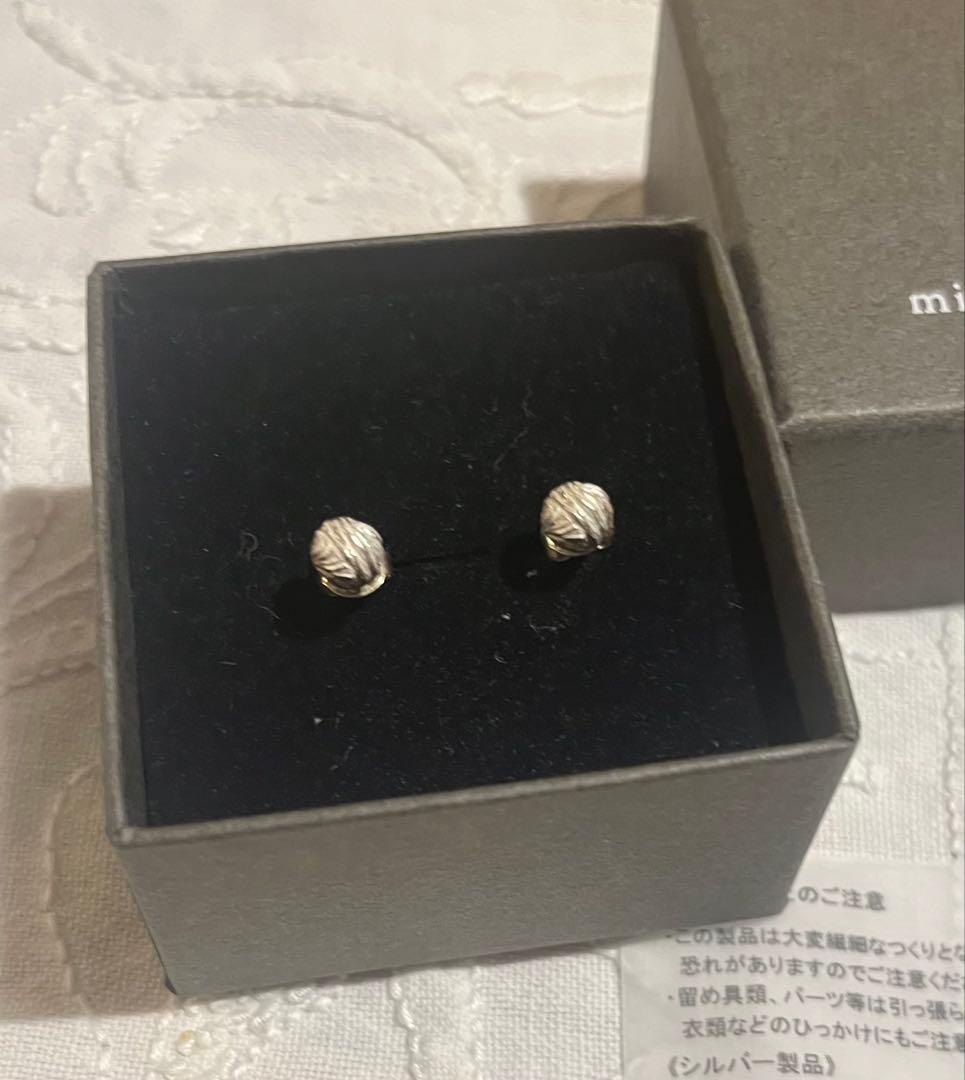 ミナペルホネン tambourine ピアス