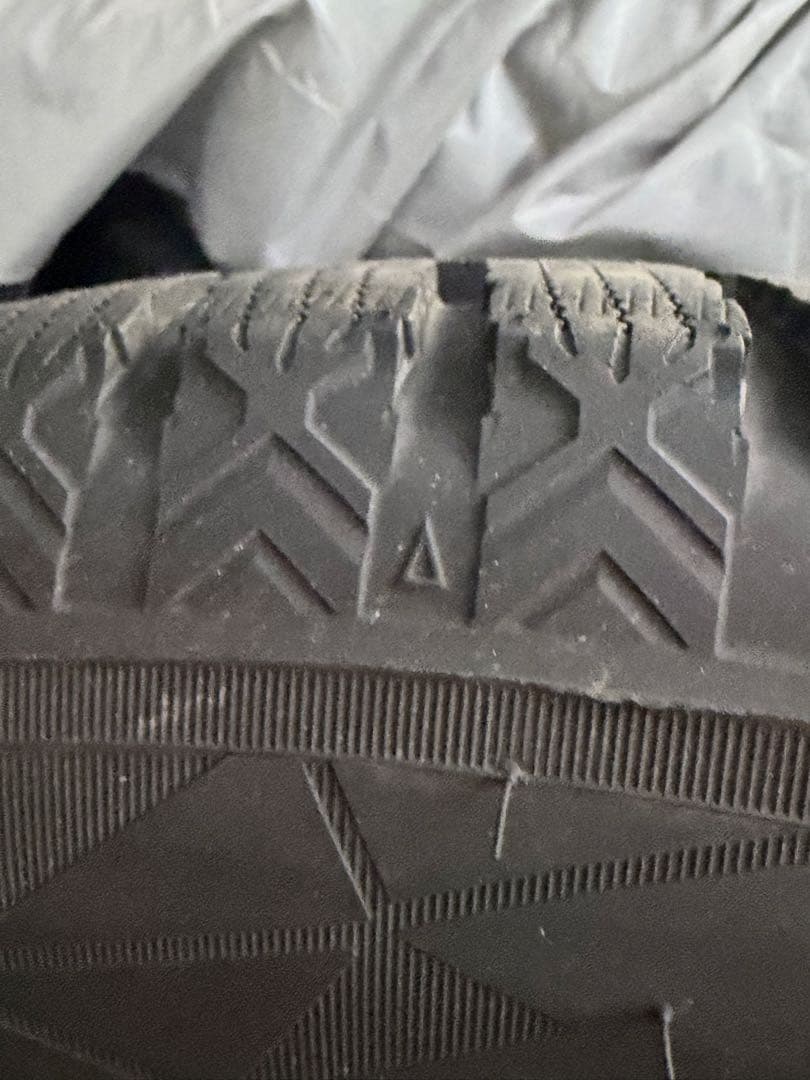 TOYO TIRES GIZ2 225/55R17 スタッドレス 4本