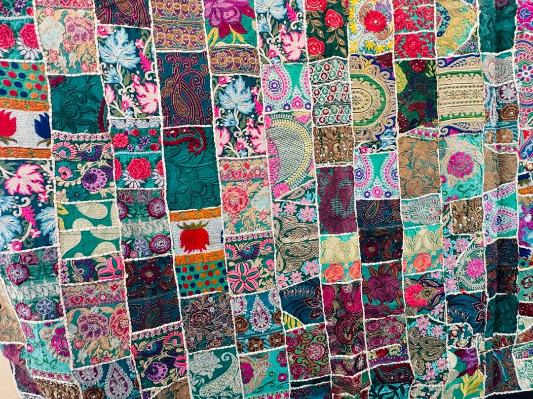 【新品未使用】【特大約3畳】インド豪華アンティーク刺繍ラグ 、カバー（緑