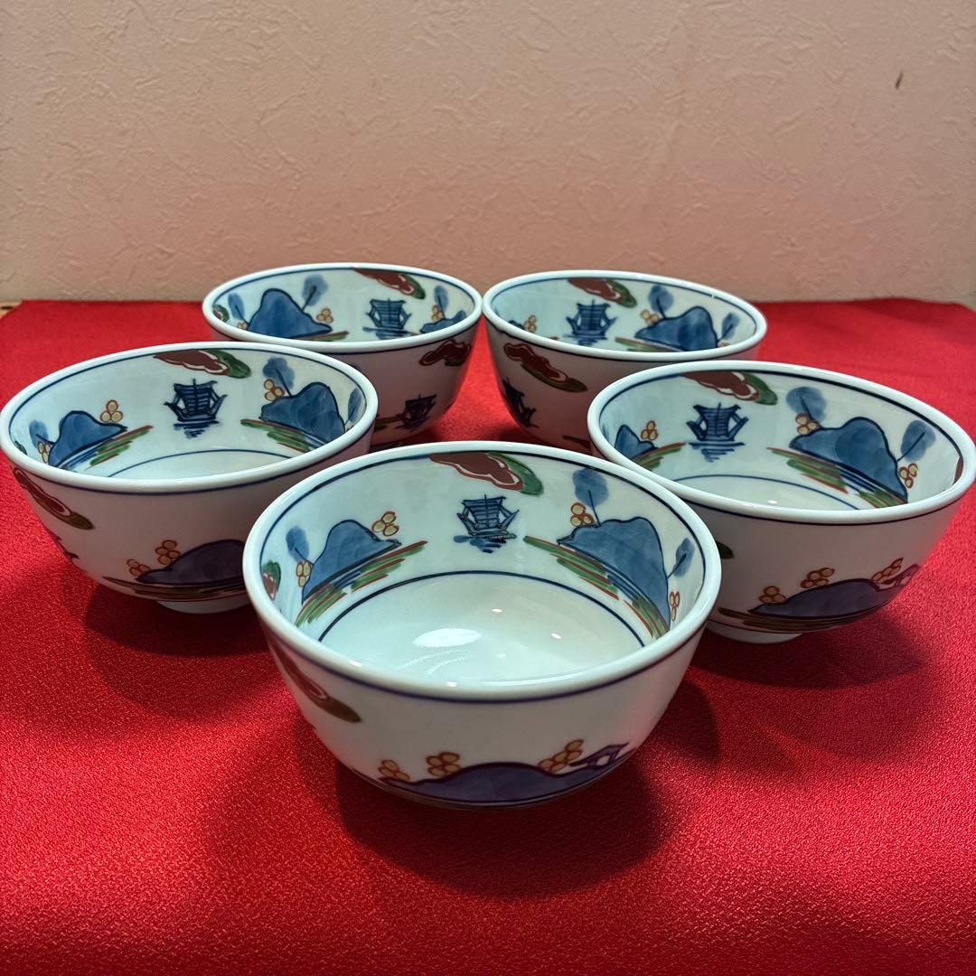 有田焼源右衛門窯　染錦山水絵茶碗