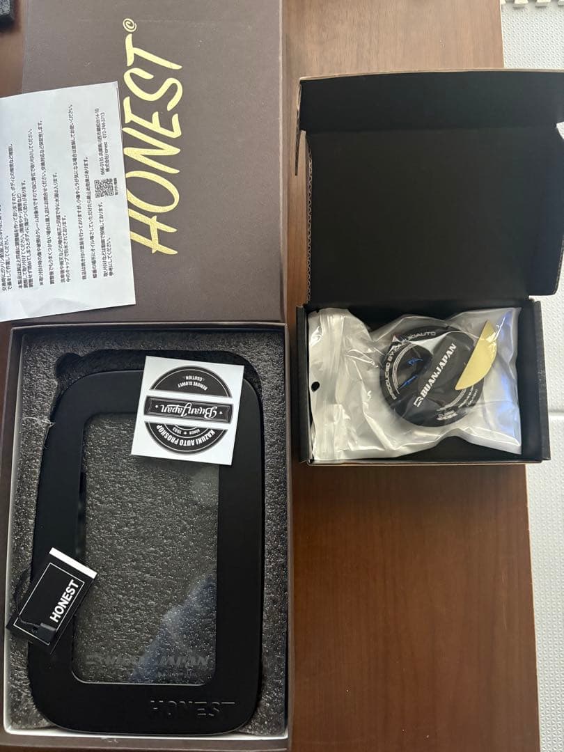 HONEST ガラスリッド　ハイエース　BUAN JAPAN