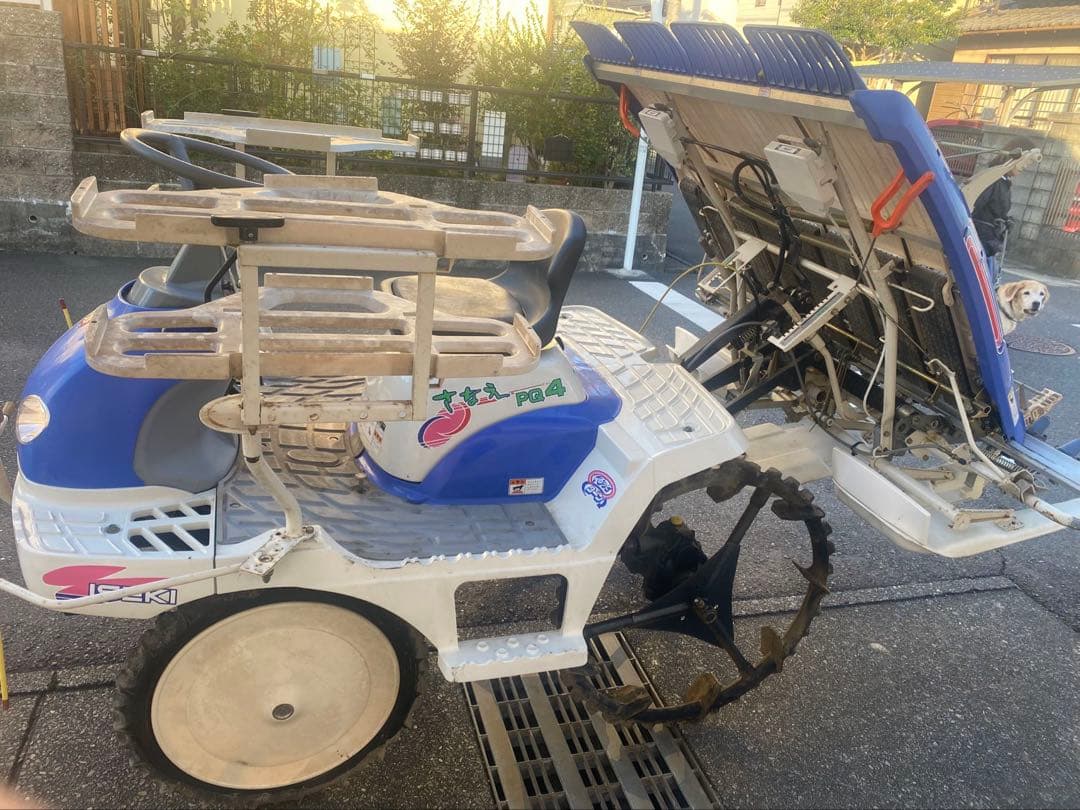 イセキ 田植機 PQ4-VS 4条ガソリンエンジンリコイルスタート愛知県引取限定