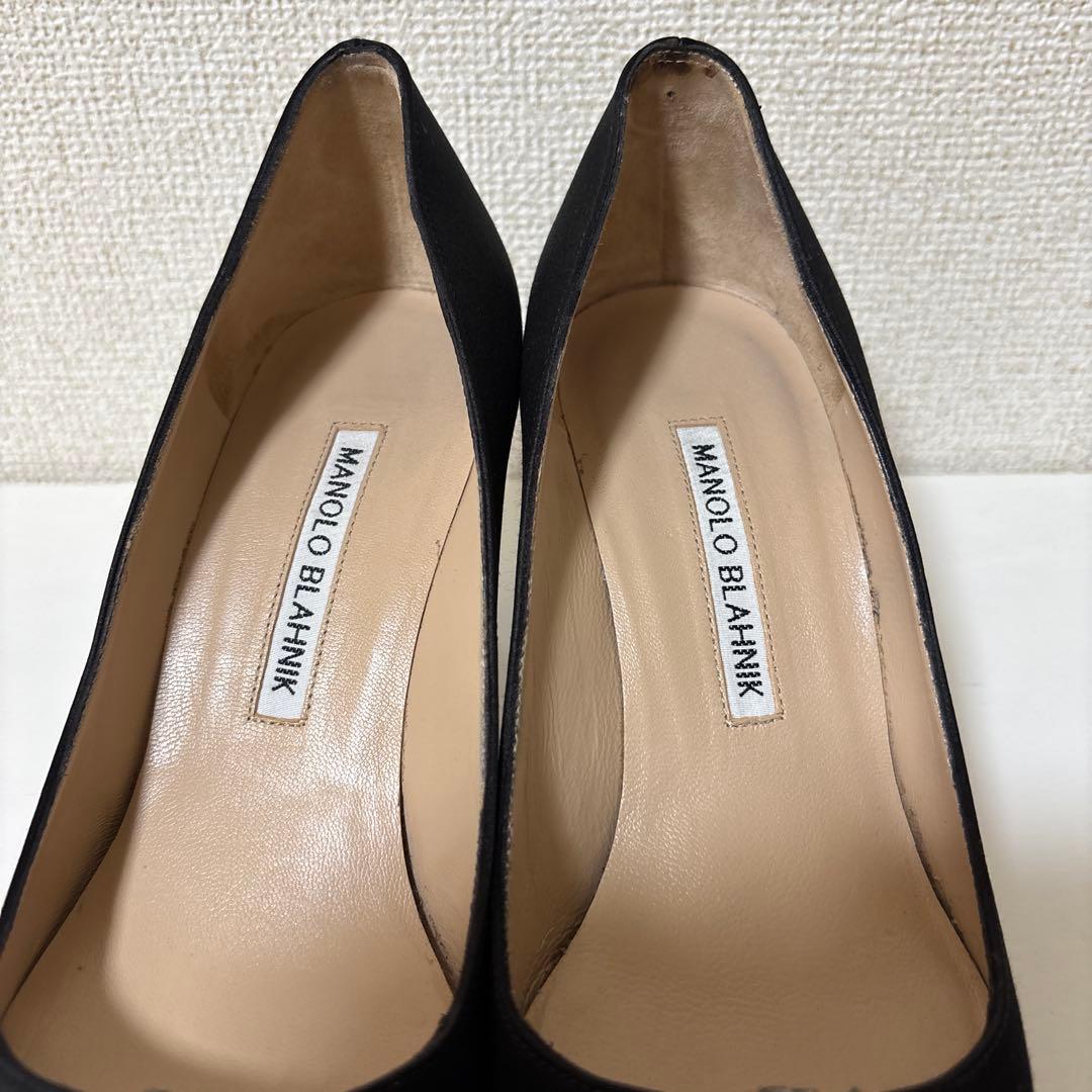 MANOLO BLAHNIK マノロブラニク　ハンギシ　パンプス　サテン