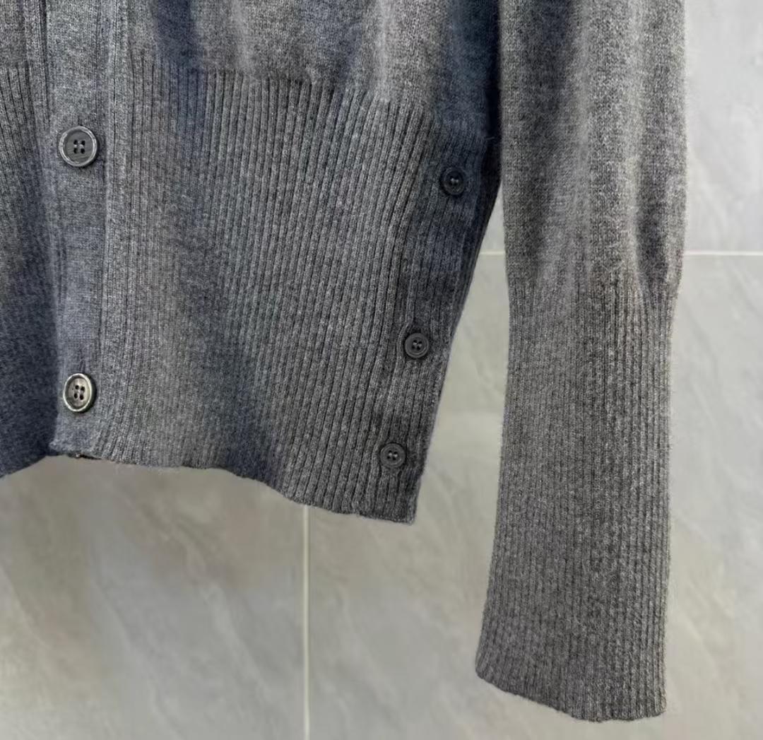 THOM BROWNE グレー Vネックカーディガン 1サイズ