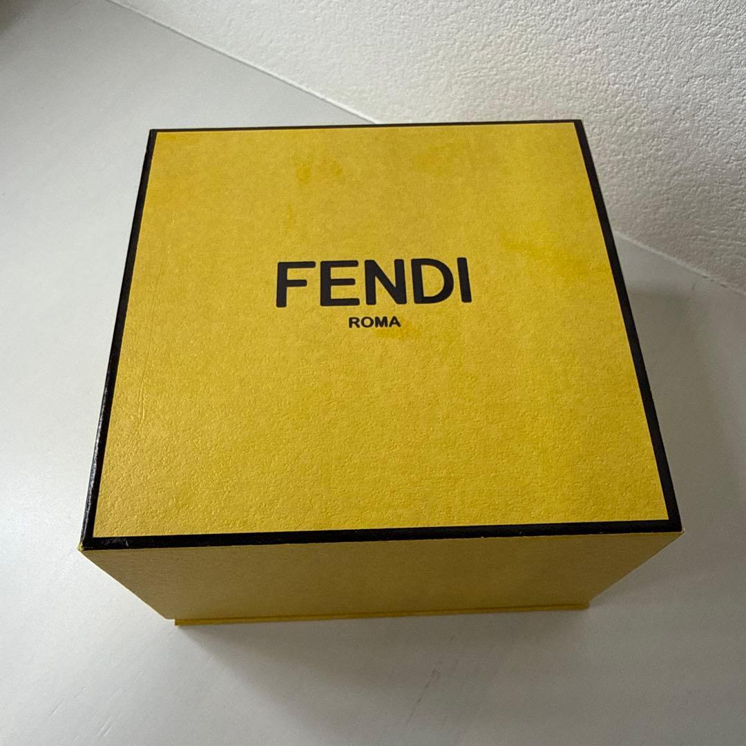 FENDI エフイズブレスレット　箱あり　美品