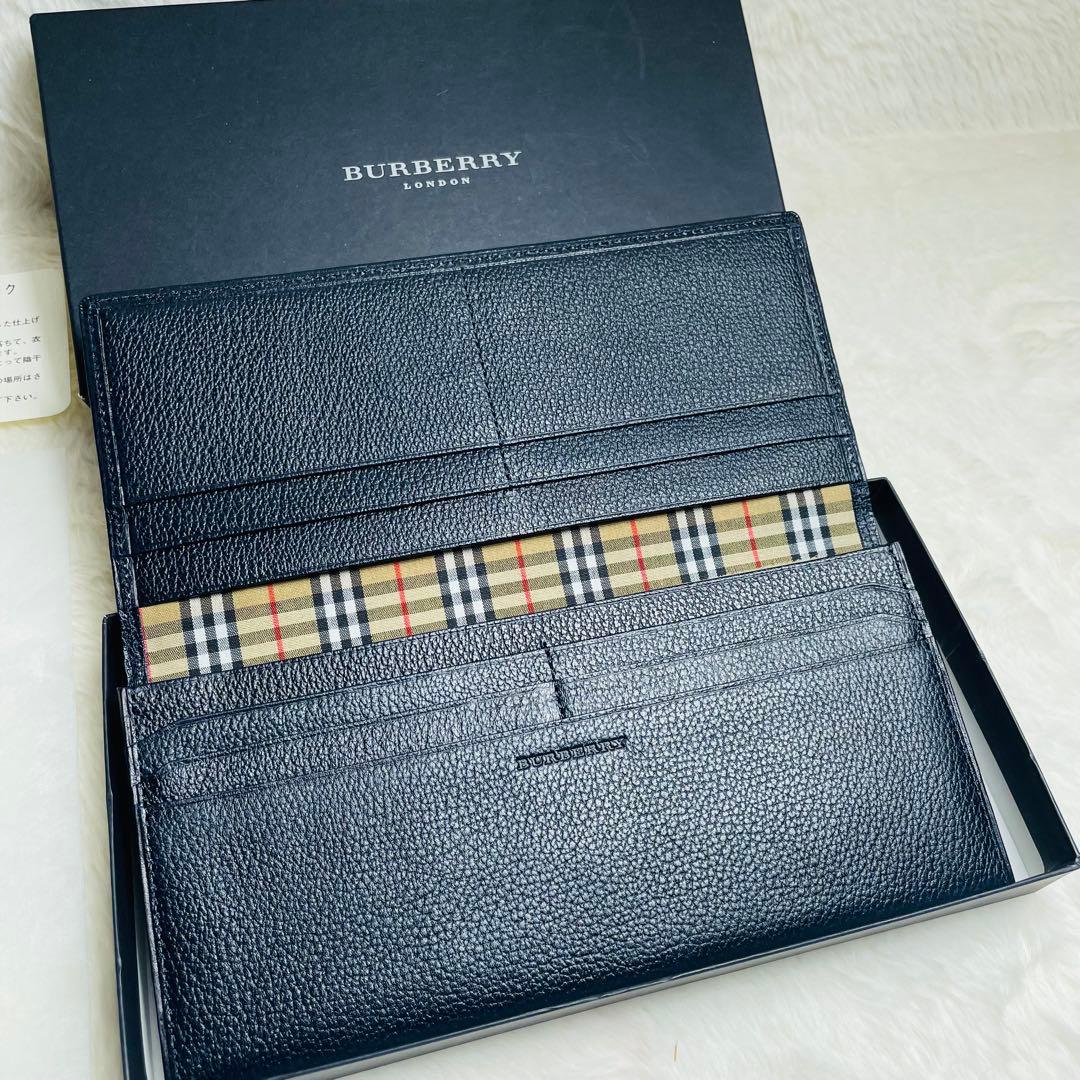 新品未使用　箱付レアBURBERRY 長財布　二つ折り　ノバチェックおしゃれ男女