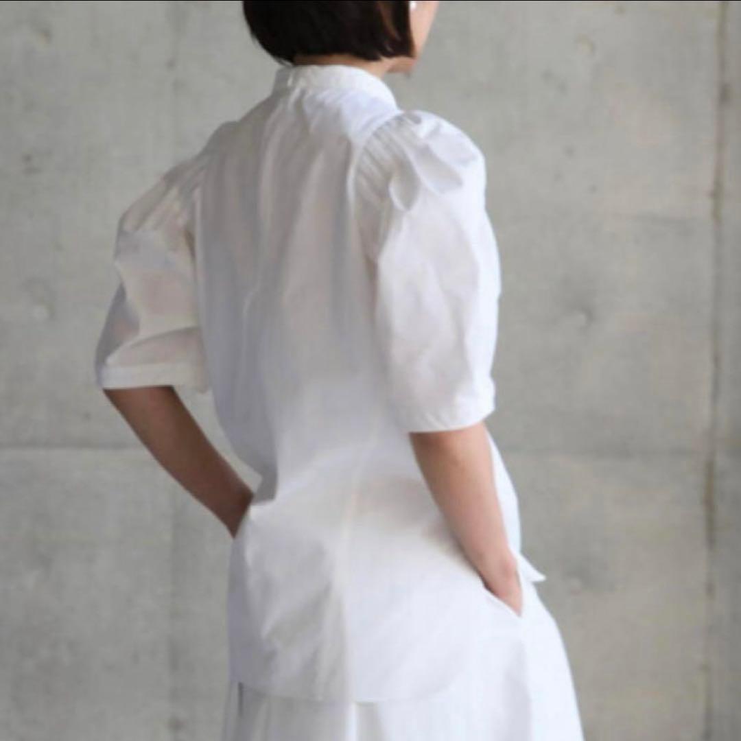 SHE tokyo パフスリーブブラウス　vera 新品未使用タグ付き　白