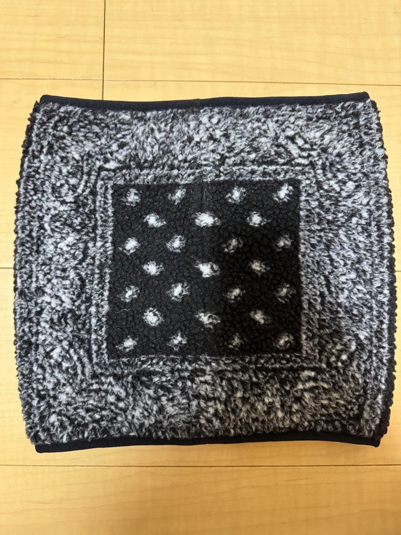 小物 Supreme Bandana Fleece Neck Gaiter Black