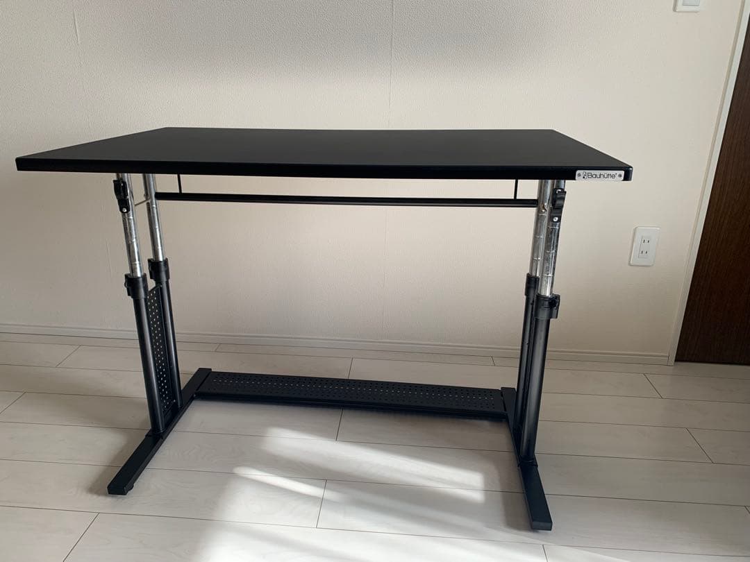 バウヒュッテ　ゲーミングデスク　BHD-1000M