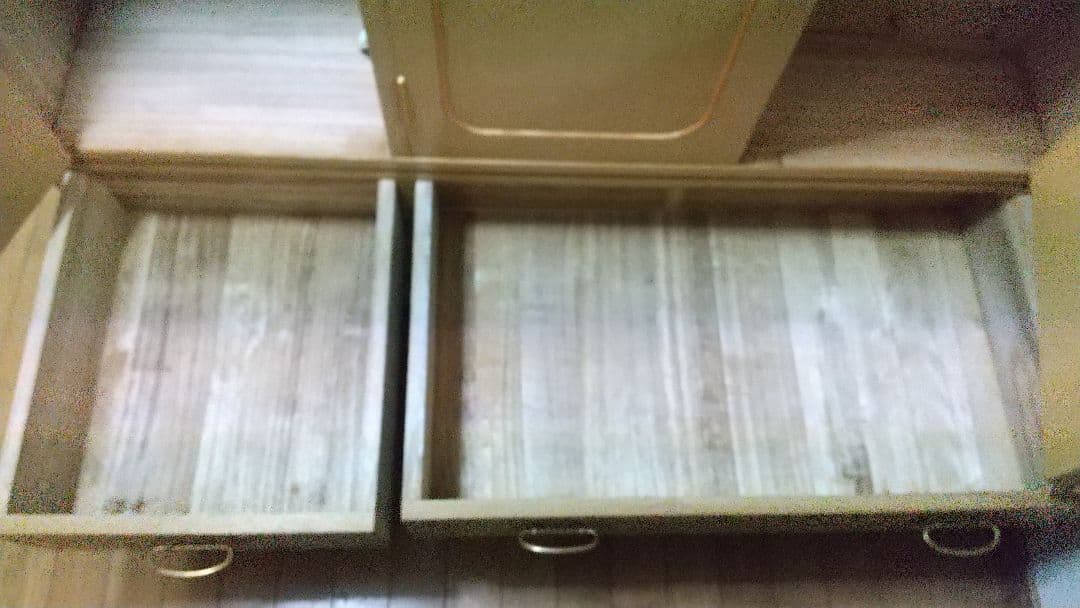 ゴールド桐製タンス ハンガーラック付き