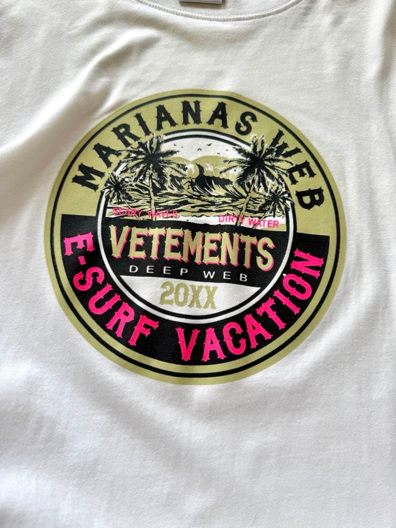 VETEMENTS ヴェトモン オーバーサイズ Tシャツ ホワイト