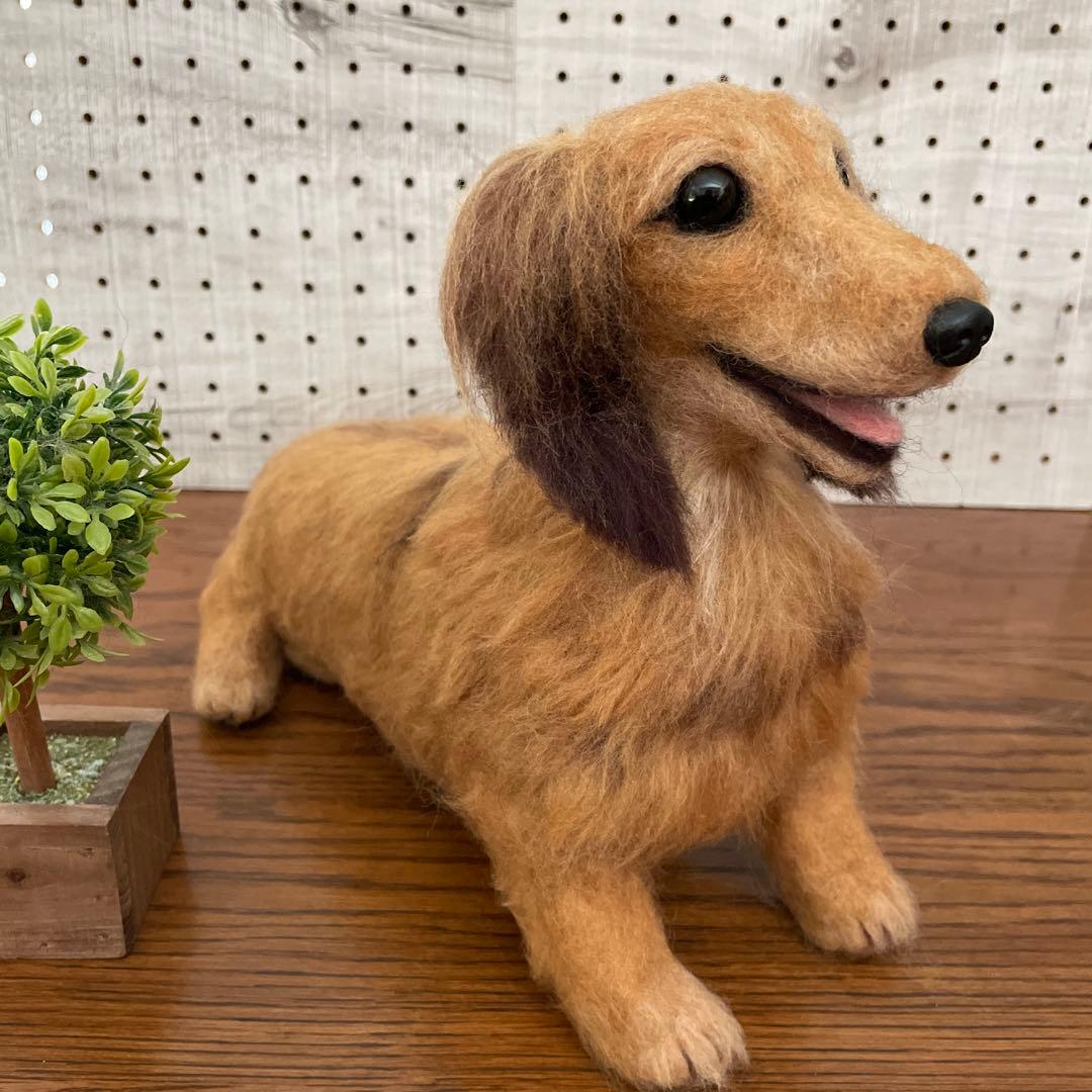 羊毛フェルト　ミニチュアダックス　おすわりBIGサイズ