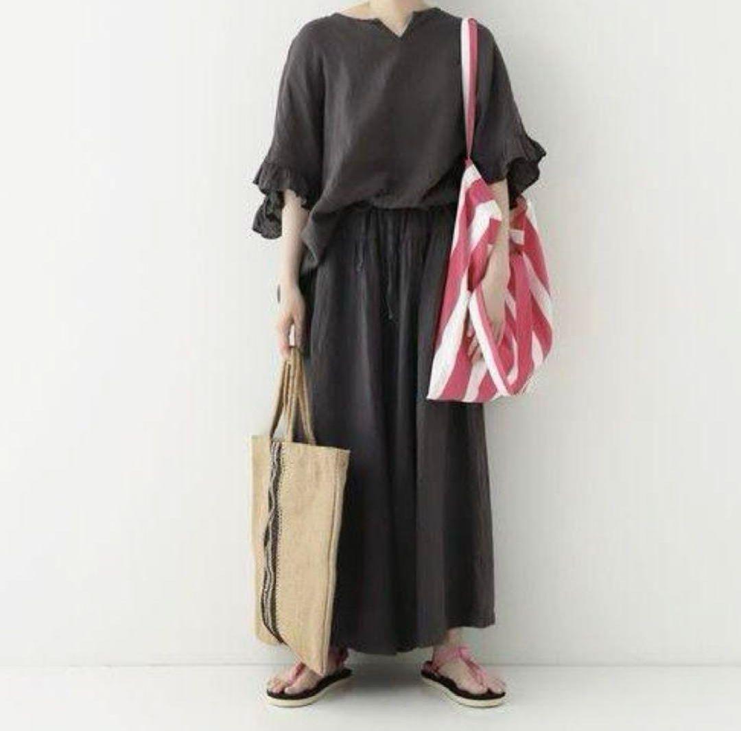 ネストローブ↬❥リネンフリルスリーブT