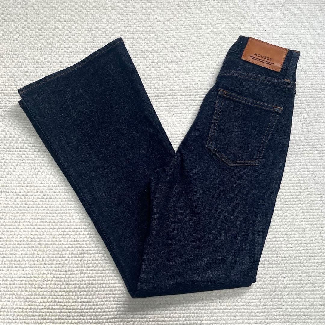 美品　マウジー　MVS FLARE フレアデニムパンツ　ストレッチ　日本製　24