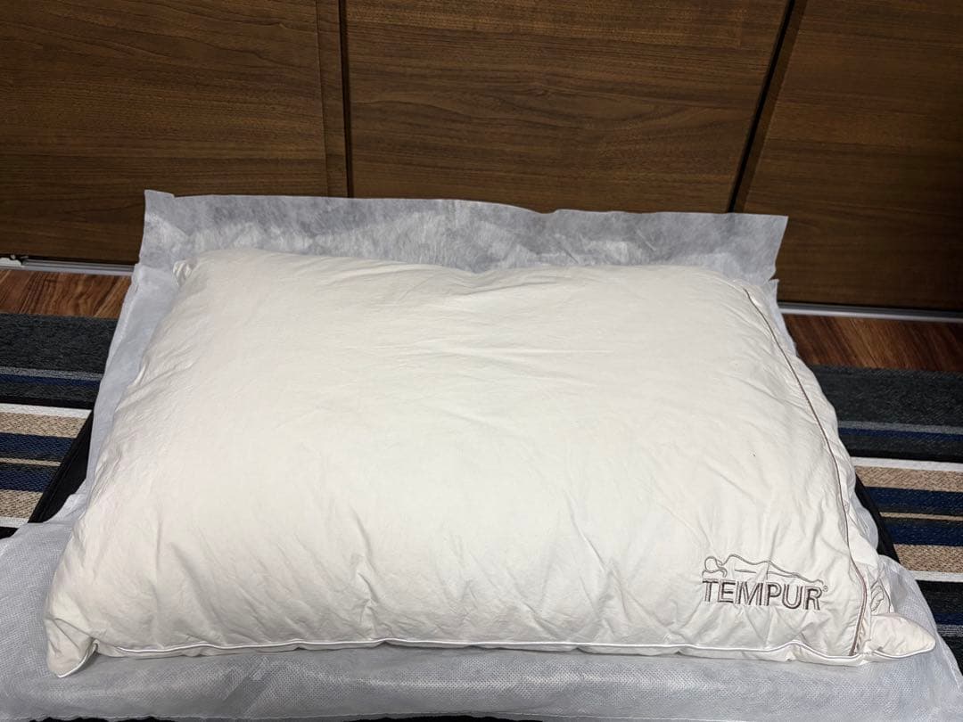 テンピュール　ダウンリュクスピロー