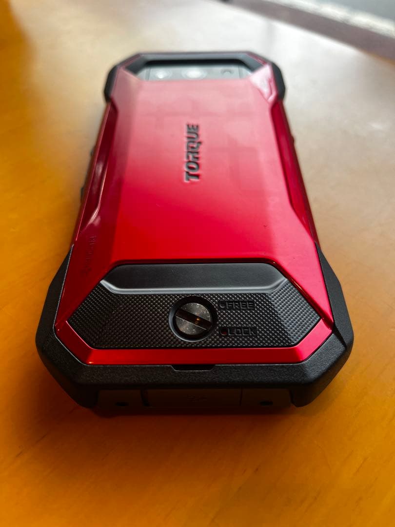TORQUE スマートフォン レッド 本体