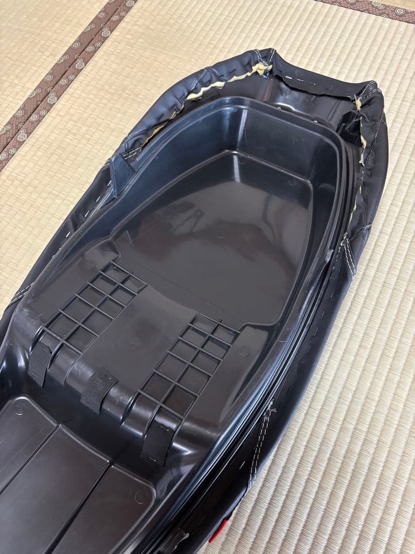 NOI WATDAN ホンダPCX ローダウン　弾付きシート　高反発ウレタン内蔵